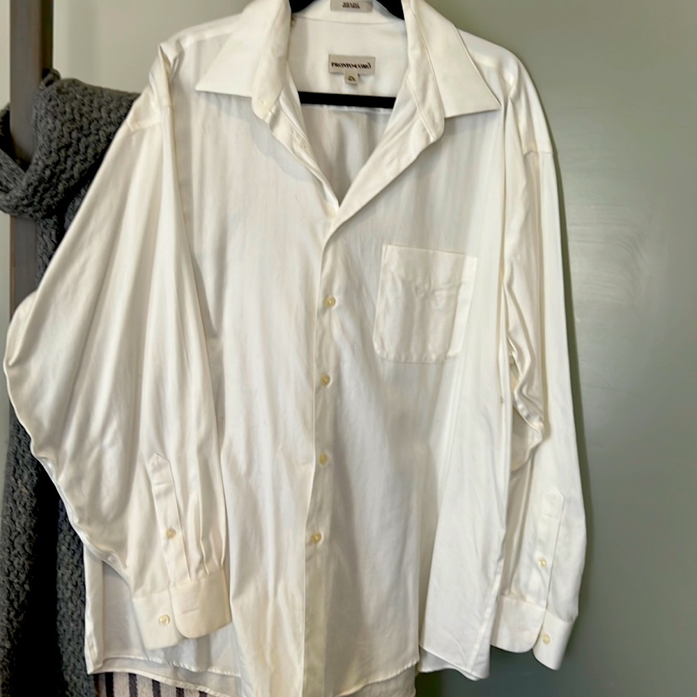 Men’s dress shirt herringbone cream